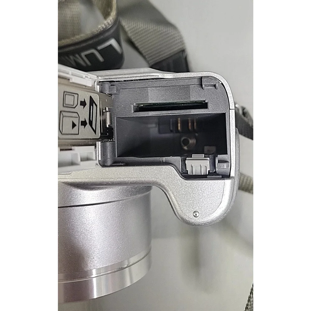 Panasonic Lumix DMC-FZ5 Digital Camera 16MB Memory Card